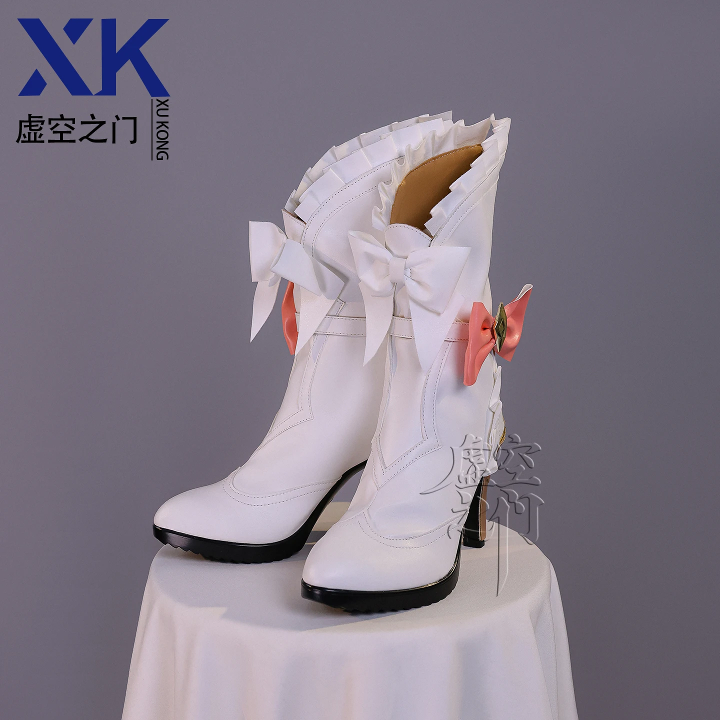 أحذية جينشين إمباكت نيكول رين التأثيرية أحذية أنيمي بيضاء من جلد البولي يوريثان للنساء والفتيات دعائم حفلات الهالوين