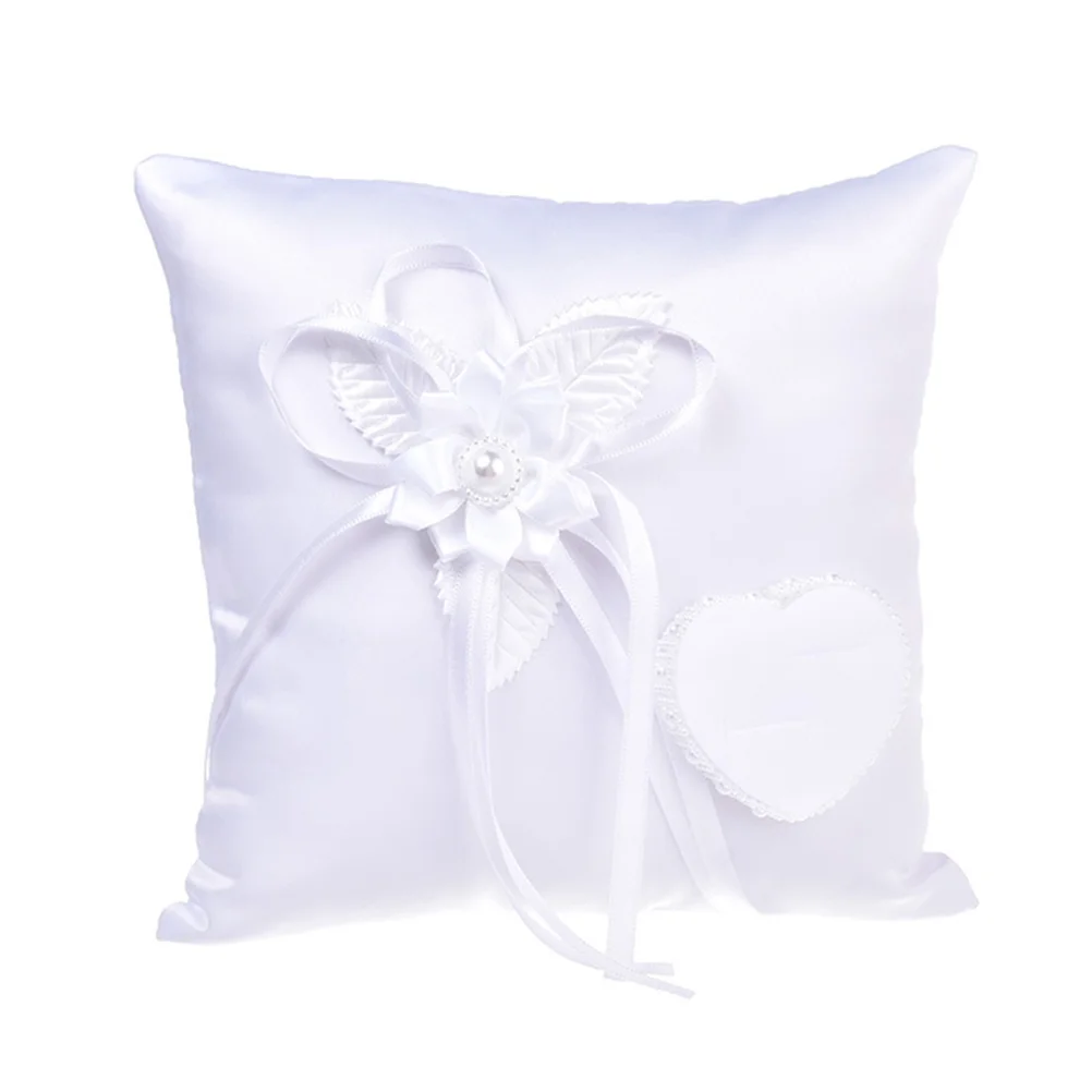 

Wedding Ring Pillow Creative Bride Ring Pillow Wedding Supplies (White) party ring pillow