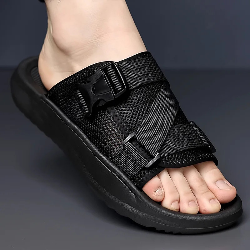 2026 Summer New Designer Slippers Men Solid Color Soft Sole Anti-slip Outdoor Flip Flops Male Fashion Casual Slipper Shoes Man