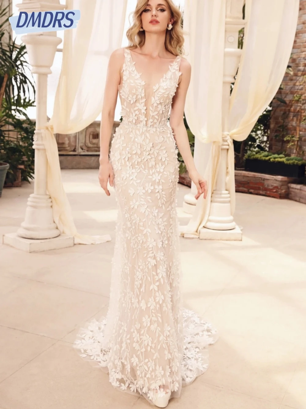 

2026 Vintage Appliques Wedding Dresses Sexy Deep V-neck Mermaid Dress For Bride Delicate Backless Women Wear Customized