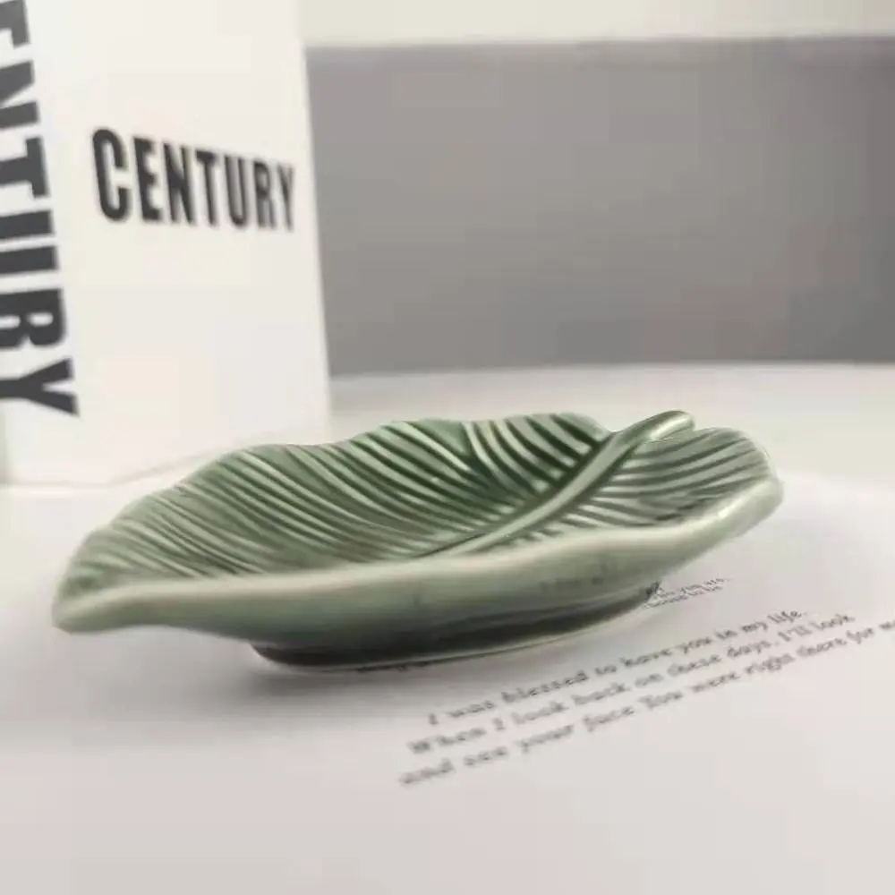 INS Ceramic Leaf Jewelry Dish Green Creative Ring Storage Tray Cute Nordic Style Jewelry Display Tray Dresser Tabletop