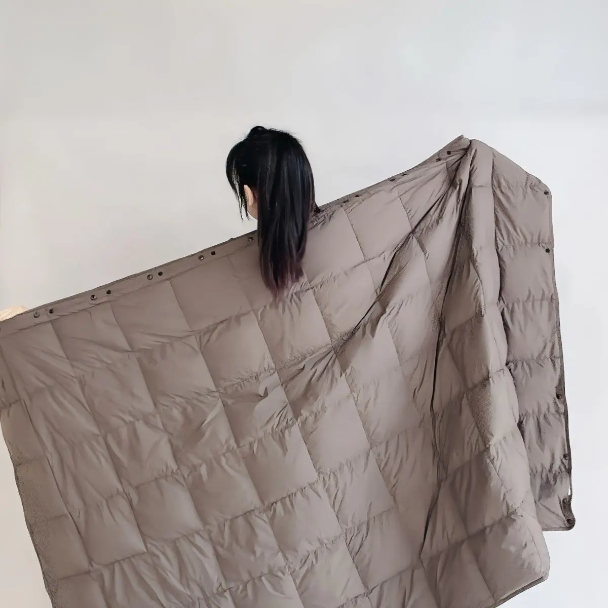 Warm Lightweight Quilted Khaki Camping Quilt Multi-Function Portable Camp Blanket With Snap Buttons For Hiking Travel Outdoor