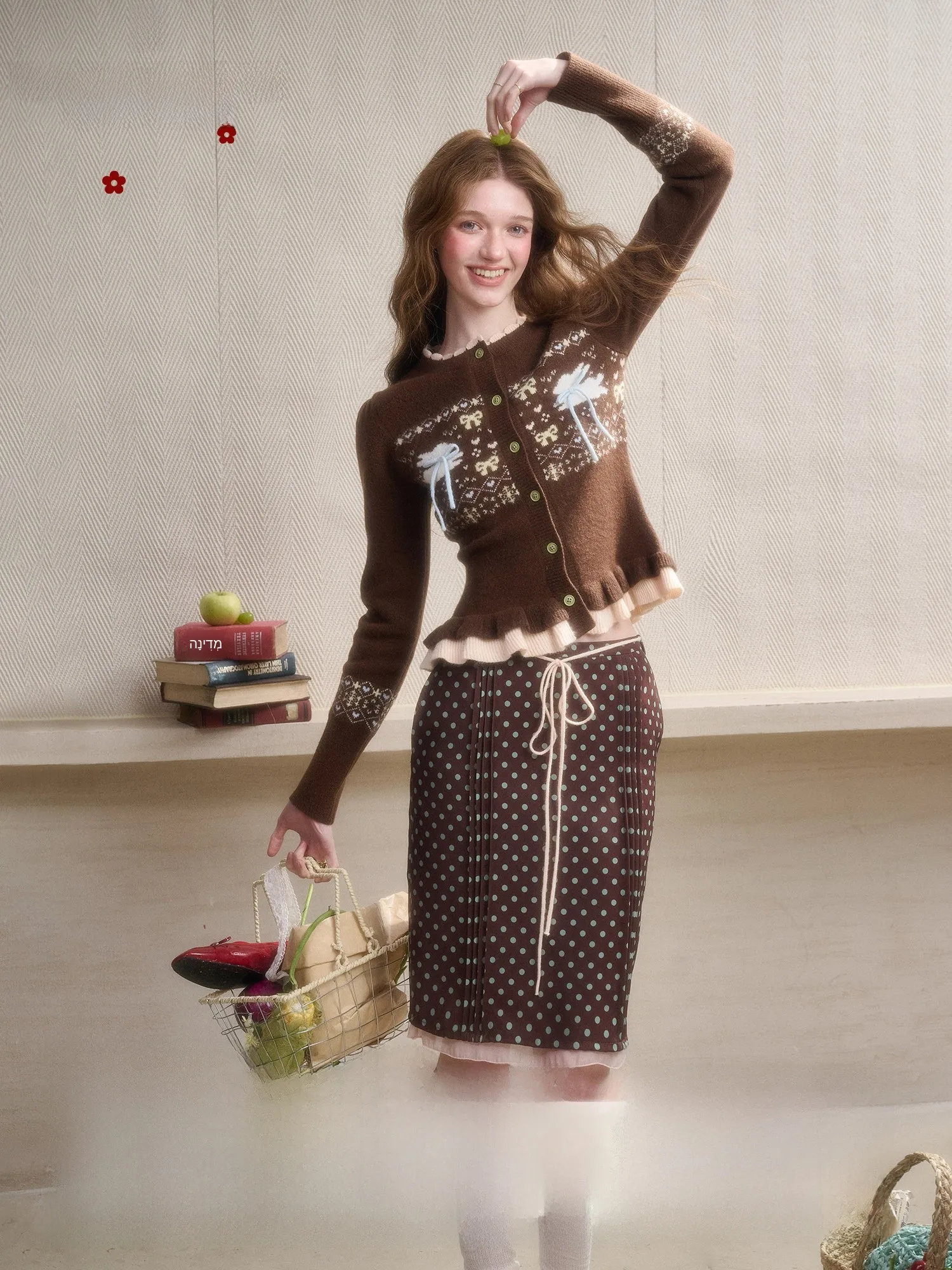 

Galaxy Eternal 'Green ' Little Rabbit Ferr Island Warm Coat Polka Dot Skirt Elegant Set for Women in Autumn Winter Spring