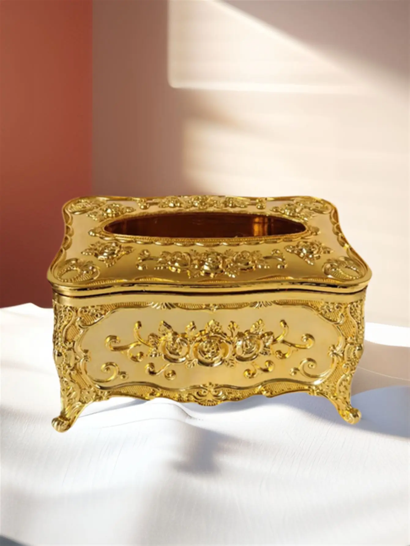 قطعة واحدة من صندوق الأنسجة الرائع على الطراز الأوروبي المزين بالزهور الذهبية، يستخدم لتخزين صندوق الورق الورقي البسيط والفاخر في ديكور المنزل