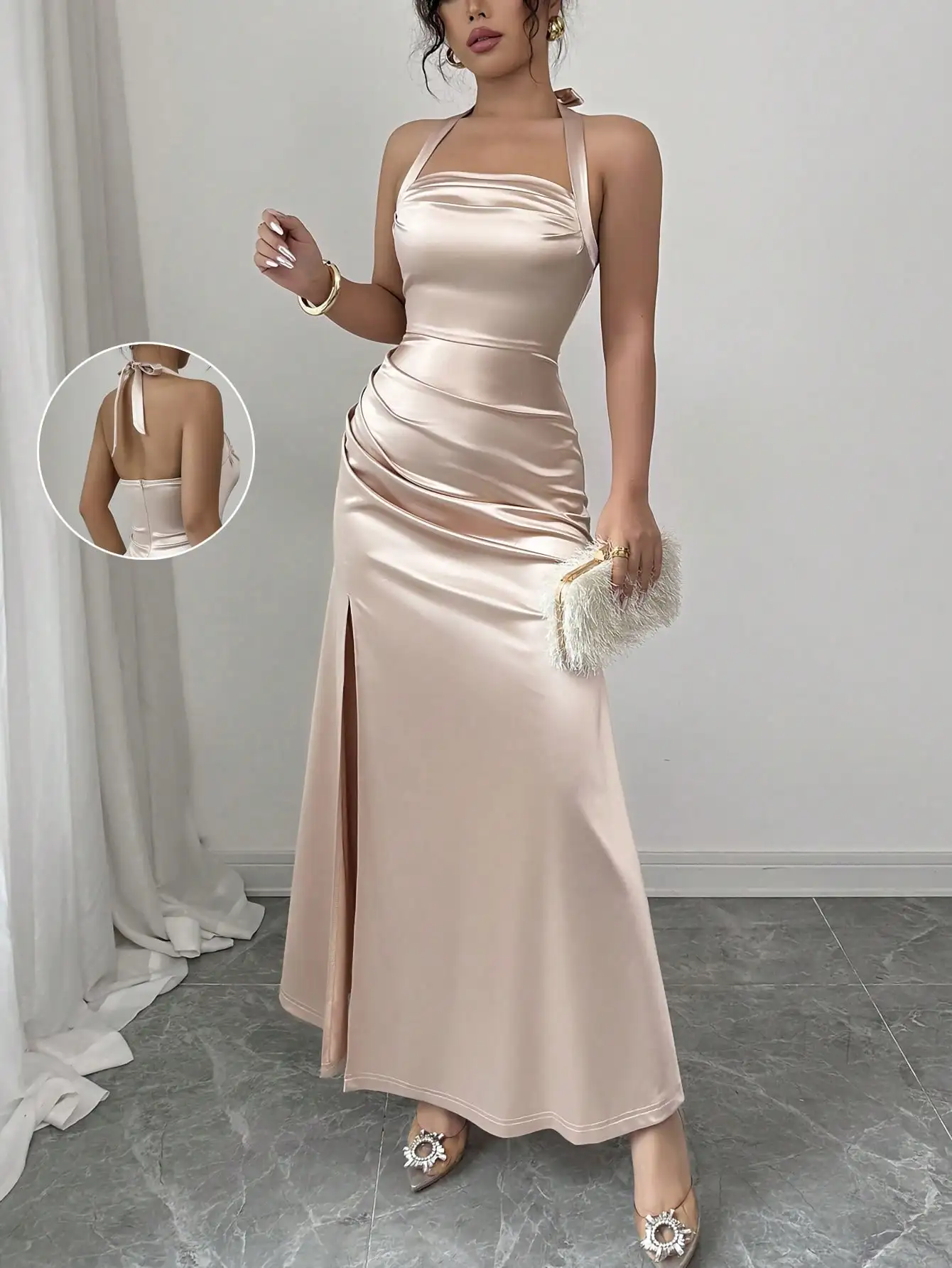 Selianne Elegante abito a canotta aderente color champagne, lunghezza maxi con spacco laterale in tessuto di raso elastico