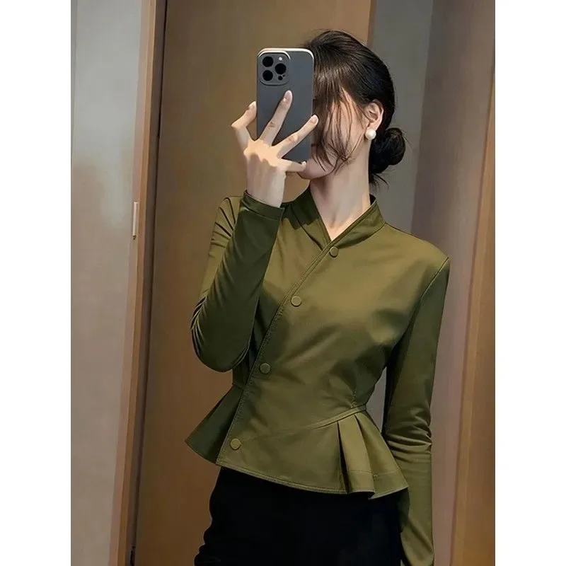 

2025 New Autumn Style Unique Solid Color Button Splicing Shirt Temperament Pinch Waist Top Jacket