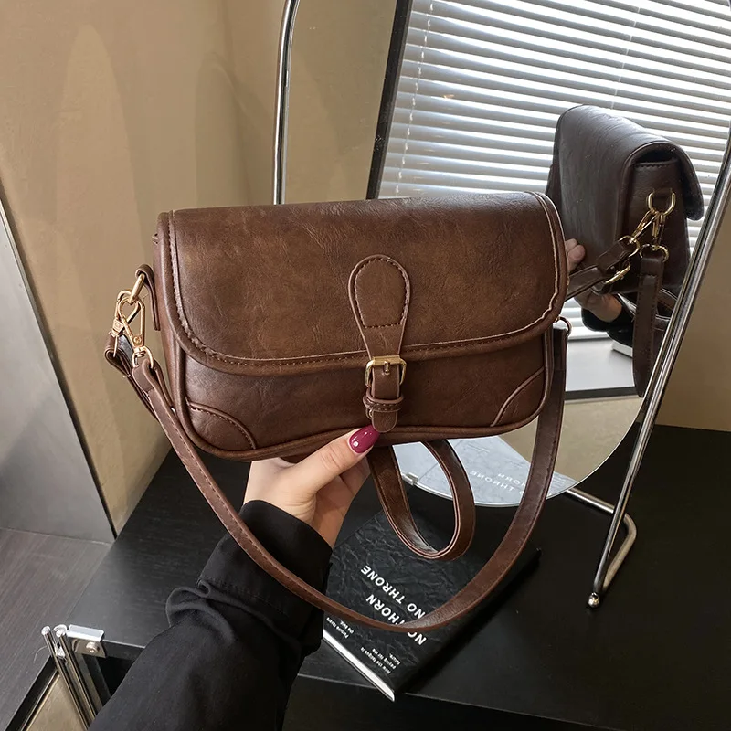 

2025 A/W Retro Women's Underarm Bag, Genuine Leather Multi-way Shoulder Crossbody Purse, Vintage Work Commute Bag for Daily Use​
