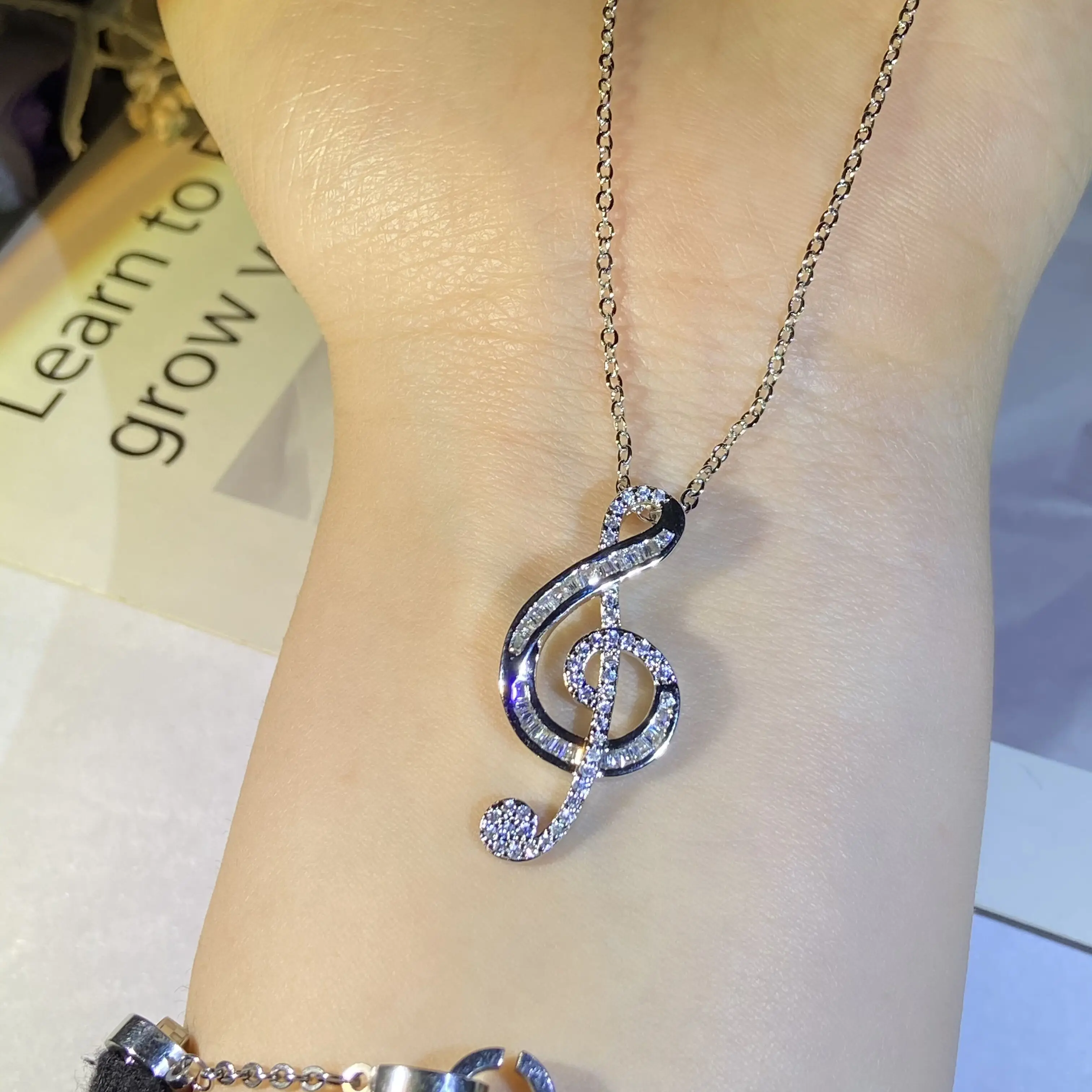 2022 NEW Fashion  Musical 35 Points Note Necklaces Pendants For Women  Diamond Zirconia Fine Jewelry Clavicle Chain