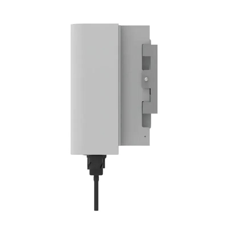Selling Deye 5kW Single Phase On-Grid String Inverter SUN-5K-G04 High Efficiency Solar Inverter for Home Use CE/FCC view 5