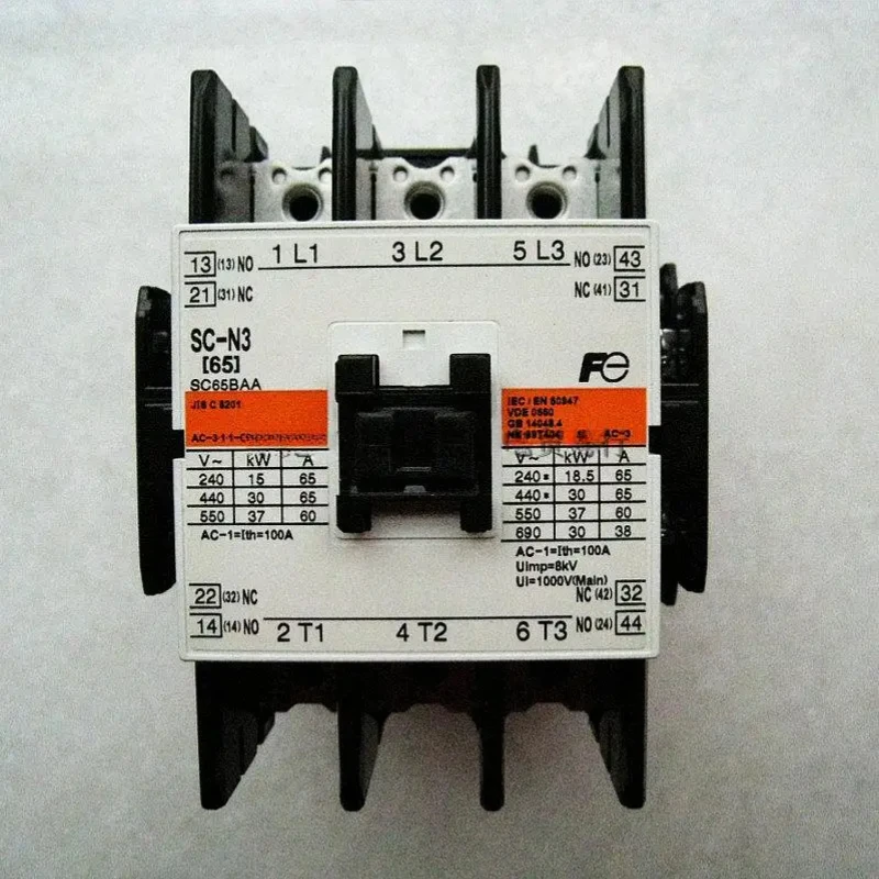 

Japanese FUJI Electromagnetic Contactor SC-N3 AC220V/380V Vacuum Low Voltage AC Circuit Breaker