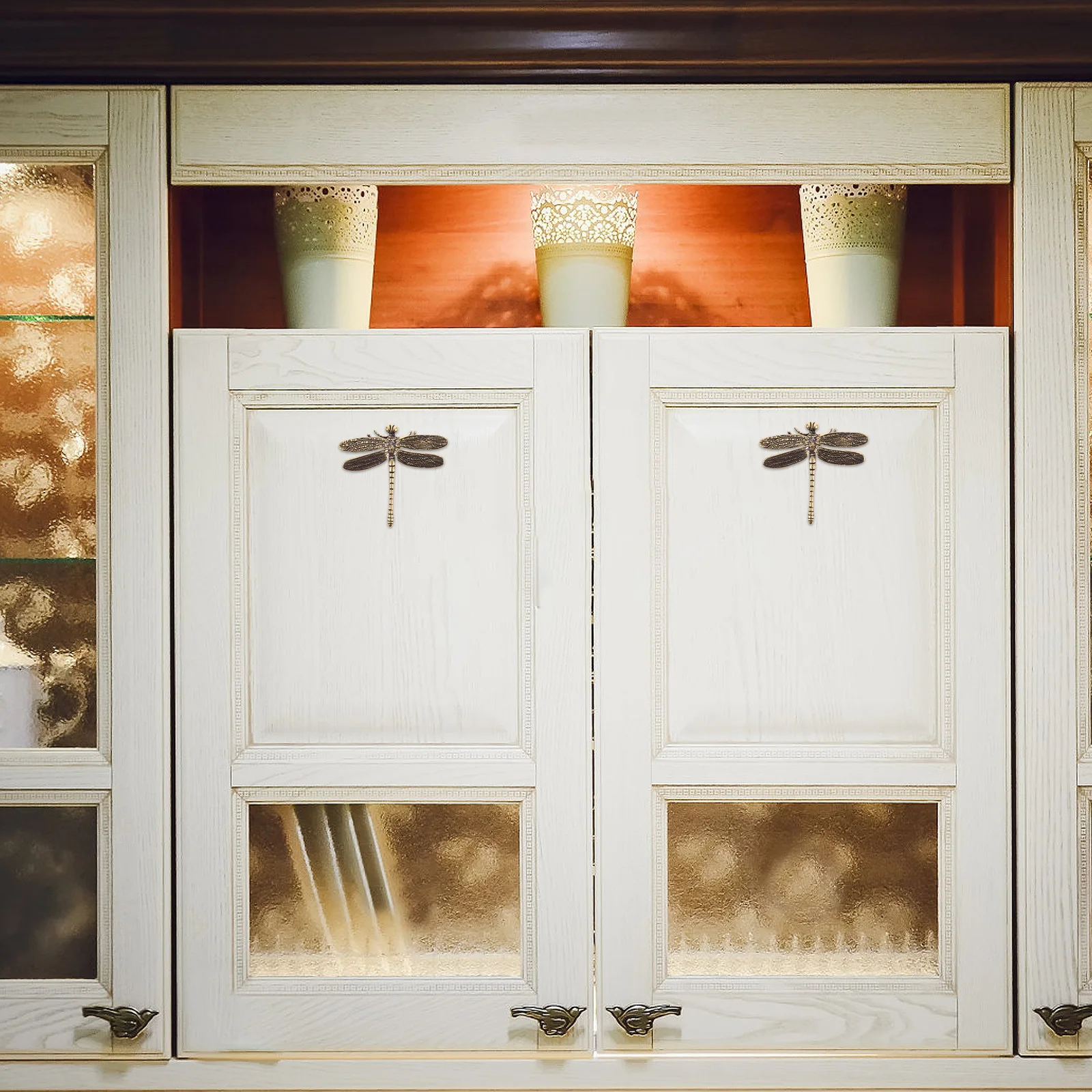 

Brass Dragonfly Furniture Handle Vintage Decorative Cabinet Knobs for Wardrobe Kitchen Cabinets Dresser Jewelry Box Pulls