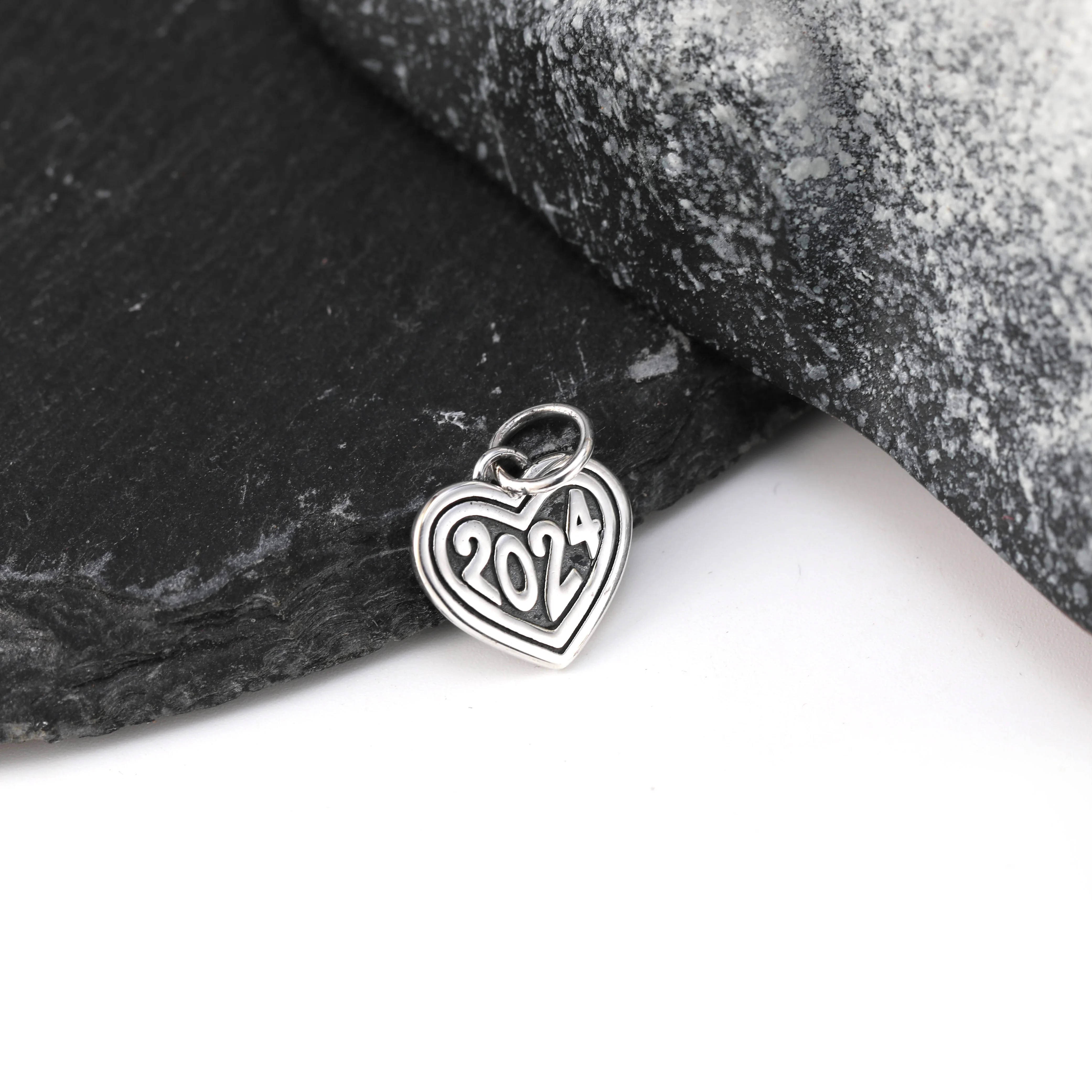 

DJ346 genuine 925 sterling silver fashionable and exquisite keychain accessory Heart for a year pendant
