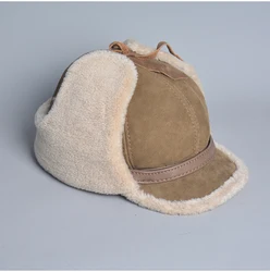 Cappello in pelle invernale 2023 di alta qualità da uomo in pelliccia di lana di agnello caldo e spesso paraorecchie cappelli Bomber berretto da Baseball da uomo cappello russo