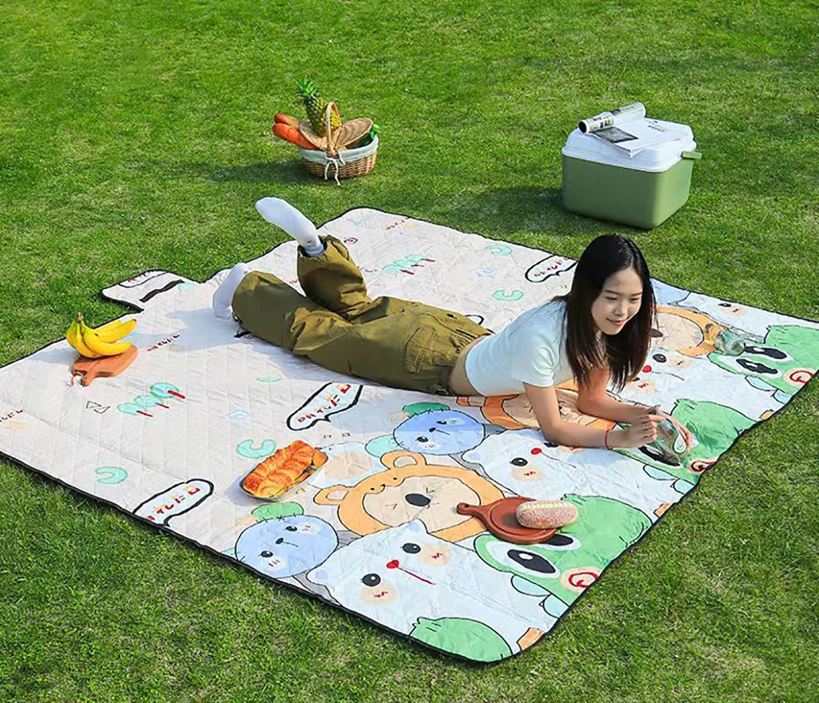 Camping Picnic Mat Thickened Moisture-Proof Matoutdoor Grassland Mat Widened Portable Picnic Waterproof Outing Folding Cushion