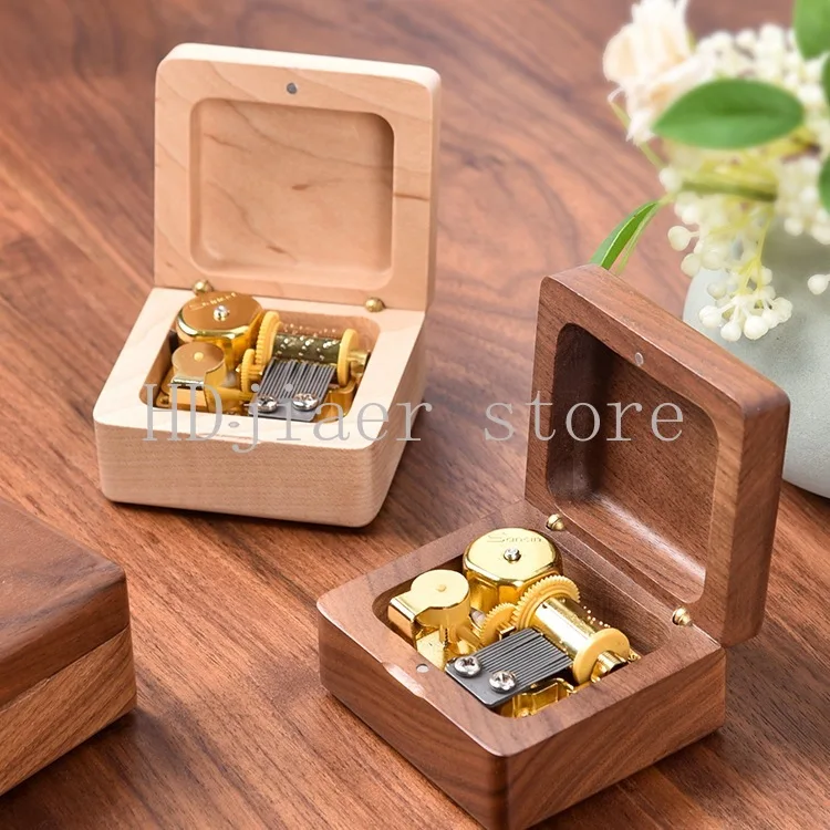 

Solid wood clockwork music box music box men and women friends couples children graduation birthday gift bird poem lettering