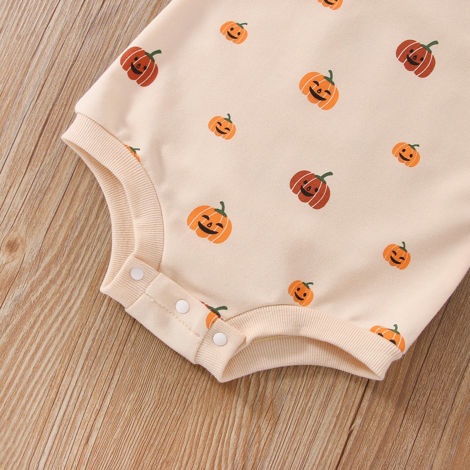 2022-07-08 Lioraitiin 0-18M Infant Baby Girl Halloween Bodysuit Long Sleeve Smiling Pumpkin Crew Neck Bottom Jumpsuit