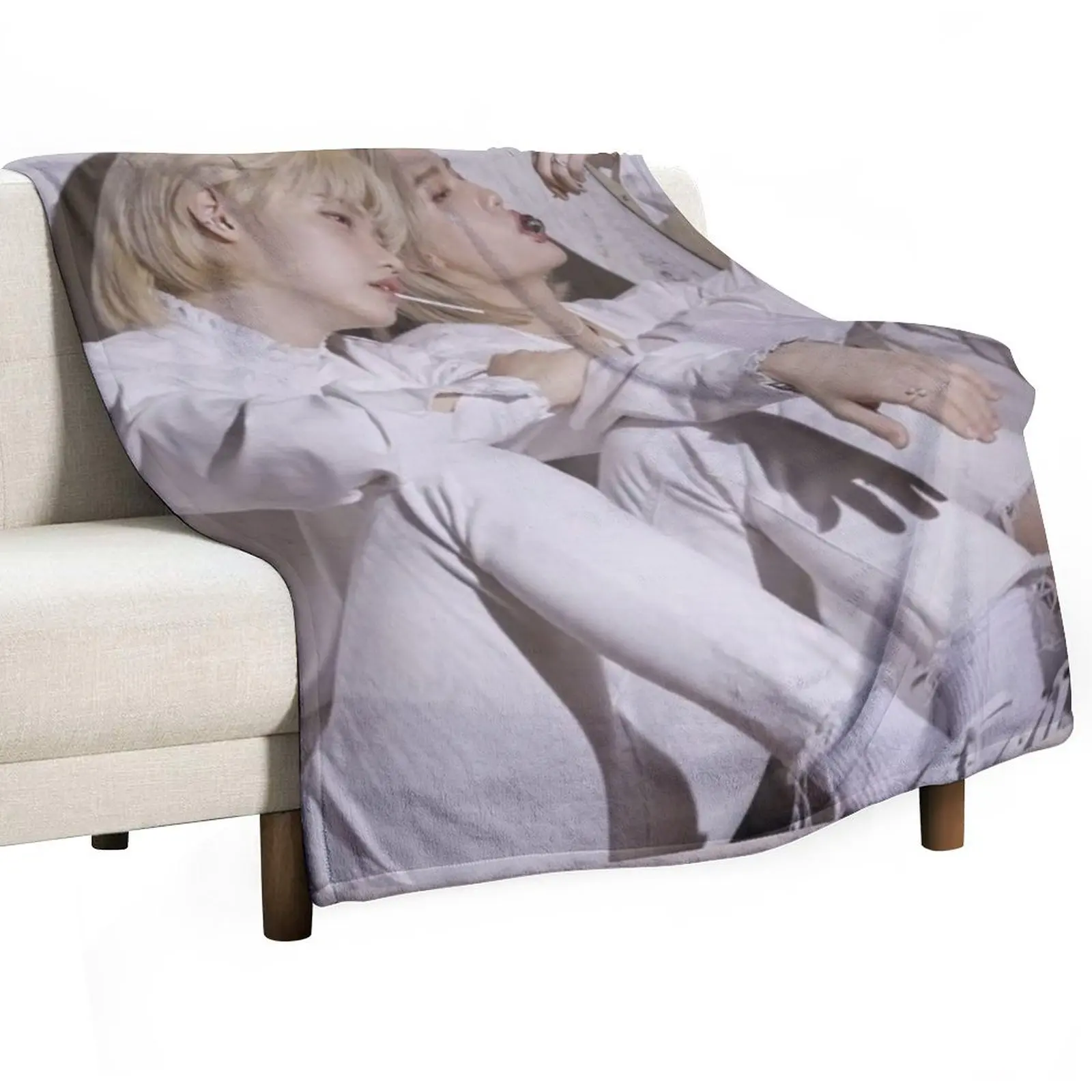 

Hyunlix Throw Blanket Picnic Luxury Designer Baby warm for winter Blankets