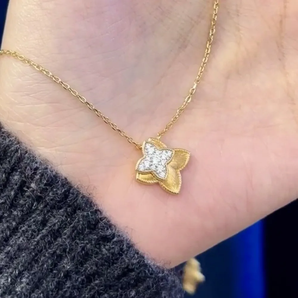 

2025 New Double Butterfly Sterling Silver Necklace Women's Design Premium Clavicle Chain Jewelry Pendant