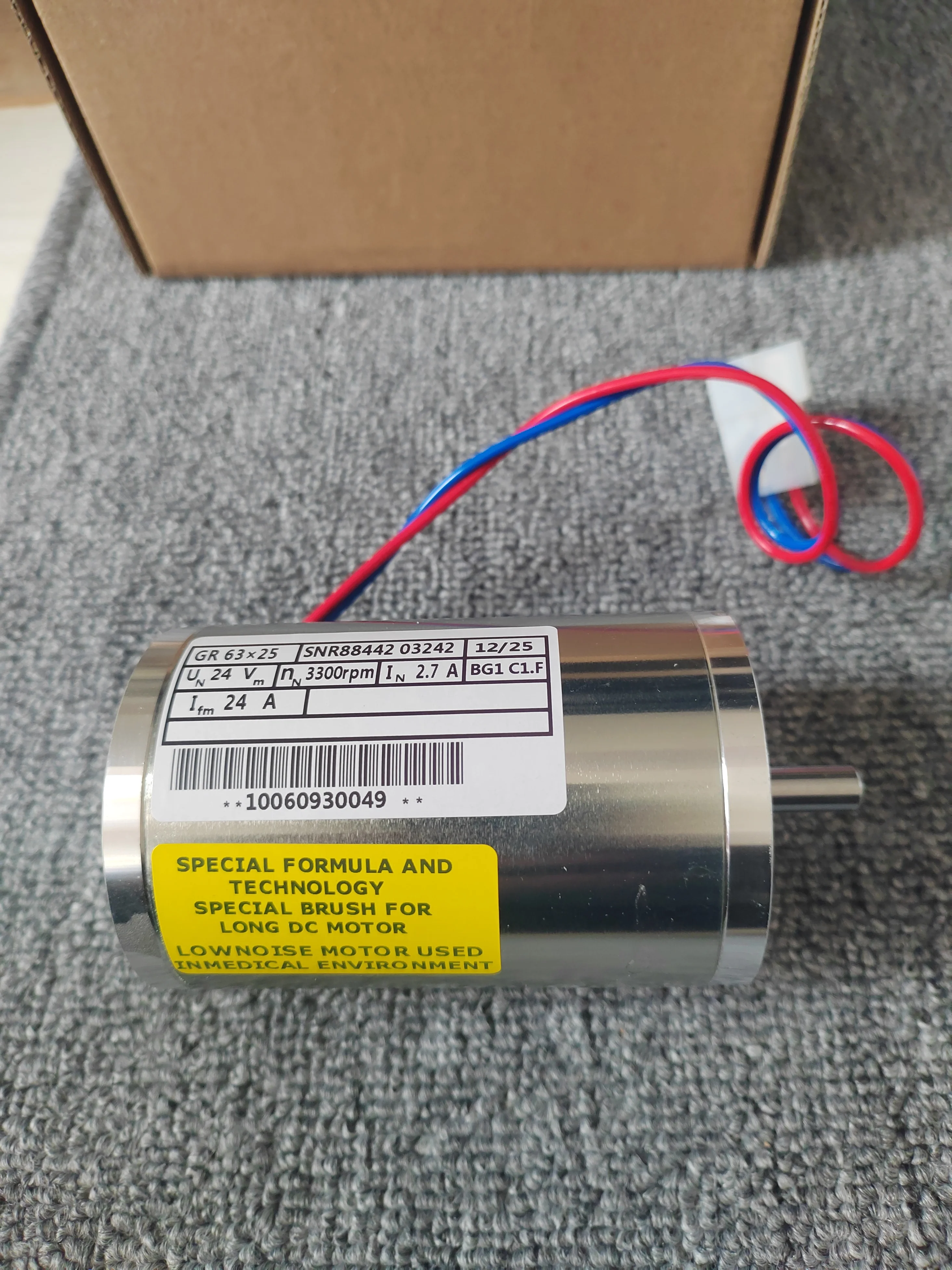 motor-compatible-con-la-bomba-de-desgasificacion-y-la-bomba-de-flujo-de-la-maquina-de-hemodialisis-4008-con-rodamientos-importados