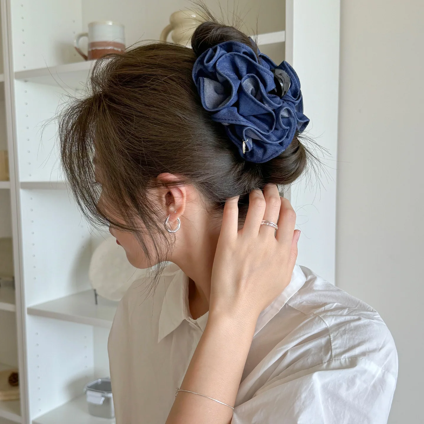 

Элегантная заколка-краб для волос из высококачественного денима с плиссировкой, универсальная, для создания объема, в виде цветка, для прически «пузырьки»