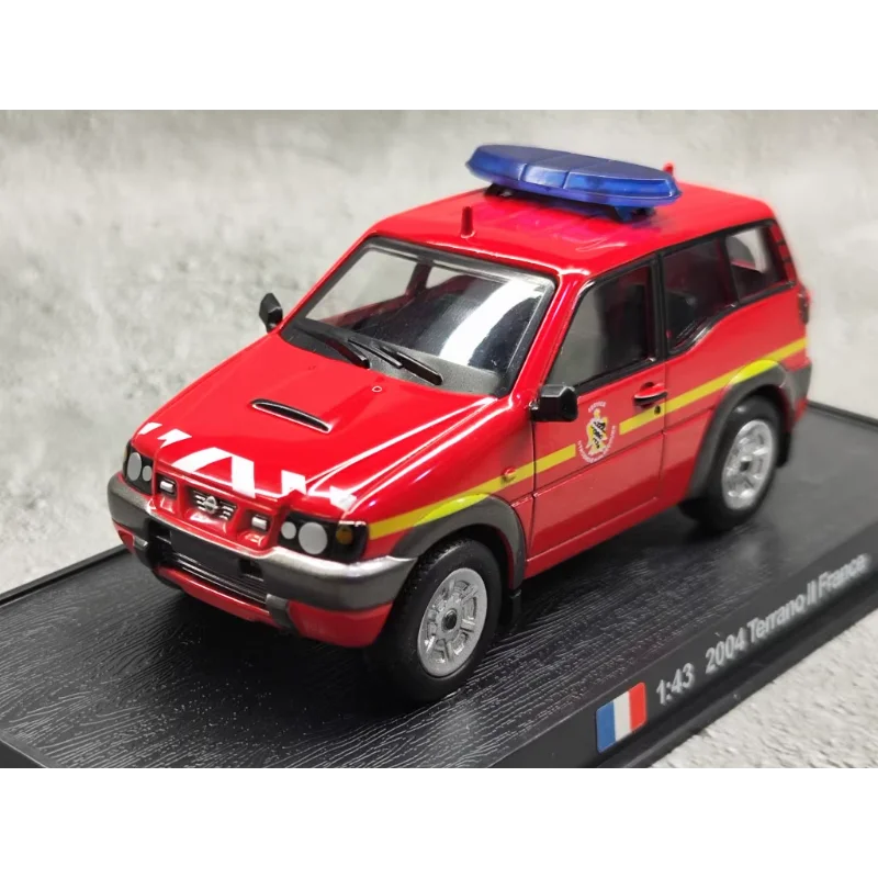 

Diecast AMER 1/43 Scale FRANCE 2004 Terrano II Alloy Fire Truck Model Collectible Toy Gift Souvenir Display Ornament