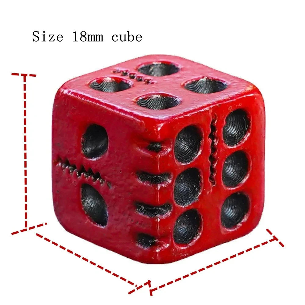 18mm 5pcs/Set Resin Red Skull Dice Statue Halloween Board Game Dice Office Desk Decor Toy Halloween Party Decoration Gift