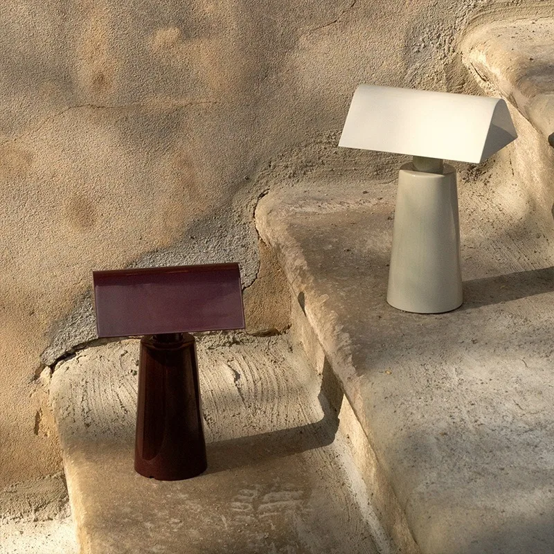 Minimalist wireless portable charging desk lamp living room dining room bedroom modern light luxury indoor atmosphere bedside