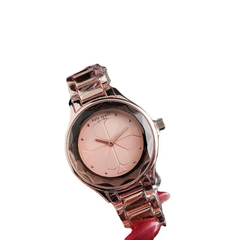 New Hot Selling Women's Korean Version Fashion Minimalist Fashion Watch Women's Diamond Cut Alloy Quartz Waterproof Watch