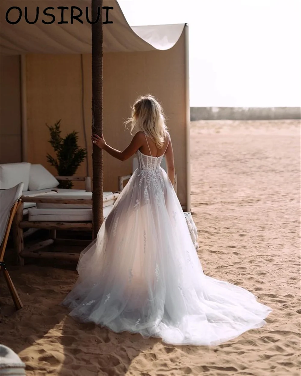 Spaghetti Straps Tulle Illusion Bridal Wedding Dress with Appliques Lace A-line Court Wedding Gown Vestido de novia