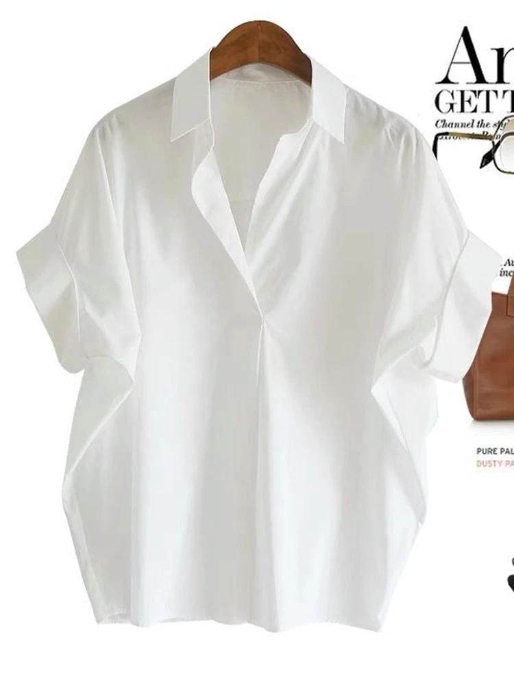 เสื้อผู้หญิงผ้าฝ้ายคอวีทรงหลวมแขนทรงปีกค้างคาวสีขาวสำหรับฤดูร้อน แบรนด์ดัง ติดกระดุม สไตล์เกาหลี ทรงตรง
