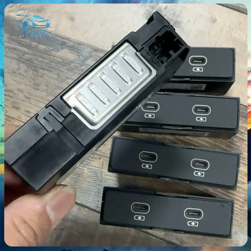 4N1035954 2-Holes USB TYP-C Genuine Port With Integrated Converter Rear Center For Audi A6 C8 A7 A8 E-tron Q7 Q8 4N1035954