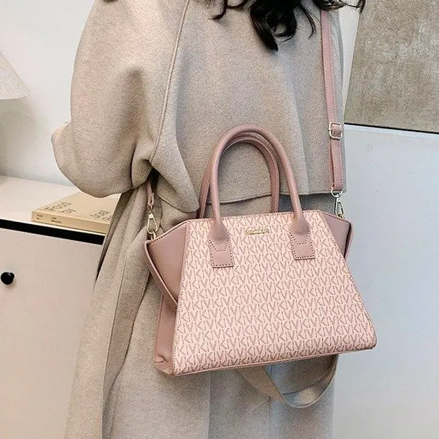 

2025 Winter 718 New Boston Bag Splicing Shoulder Crossbody Handbag Fashion Versatile Commuter Bag