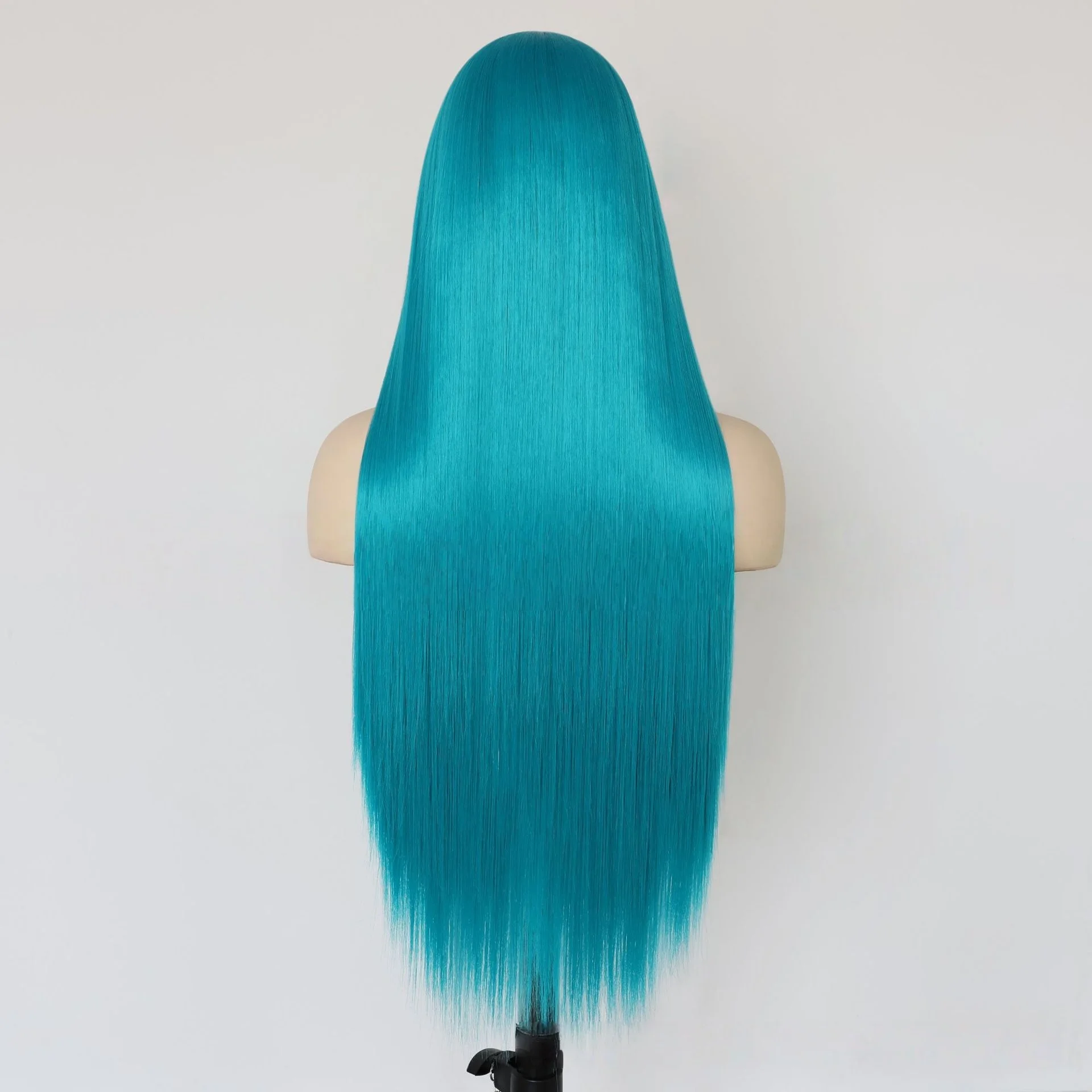 Wig Renda Depan Biru 13*4 HD Rambut Lurus Panjang untuk Wanita 26 Inci Wig Frontal Renda Sintetis Alami untuk Cosplay Hatsune Miku