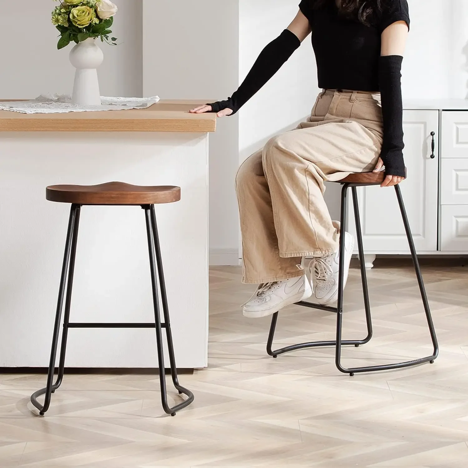 Rustic Saddle Seat Bar Stools Set of 3, 26 Inch Solid Wood Counter Height Barstool Chair for Kitchen Island