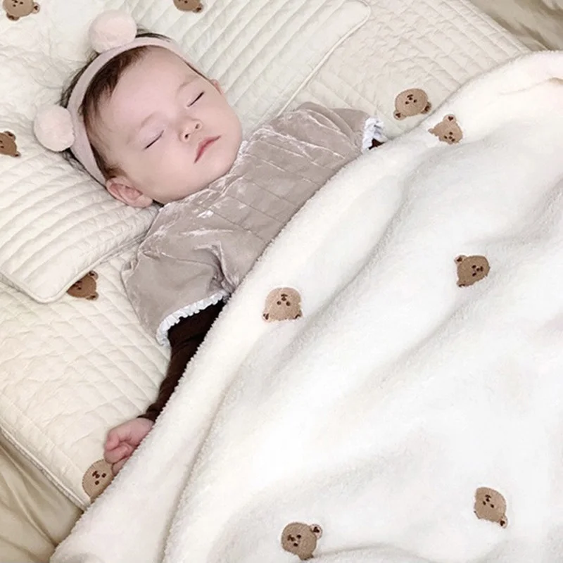 Baby Fleece Blanket Carrier Blanket Infant Travel Cover Autumn/Winter Warming Blanket Lightweight and Breathable for Warmth