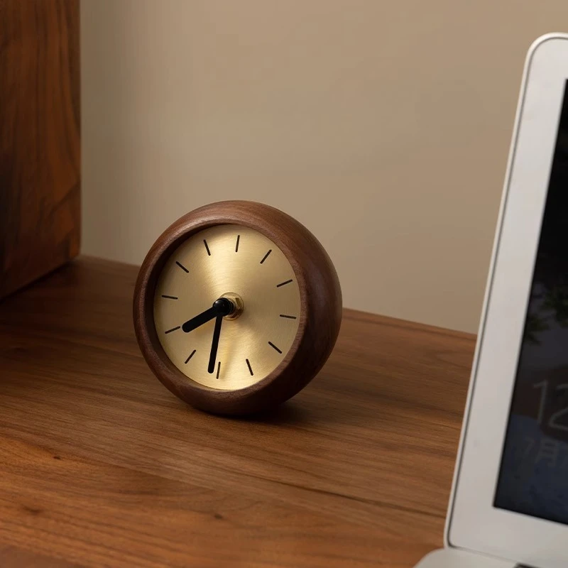 

Настольные маленькие часы из черного ореха, украшение для настольных часов, бесшумные настольные часы из цельного дерева для прикроватной тумбочки для спальни, домашний декор