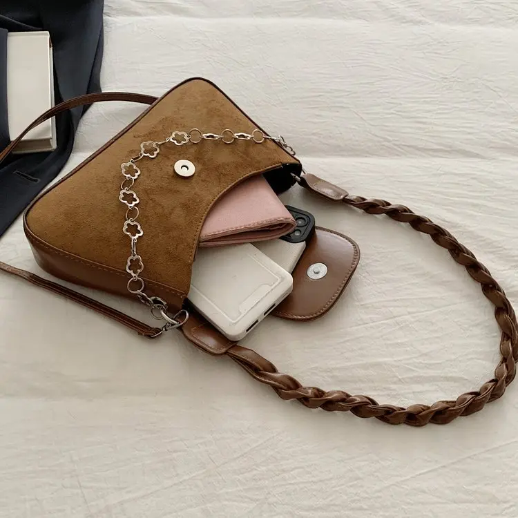 حقيبة الإبط بقفل جديد لخريف 2025 للسيدات متوسطة الحجم للمراهقات لشتاء 2025 #2