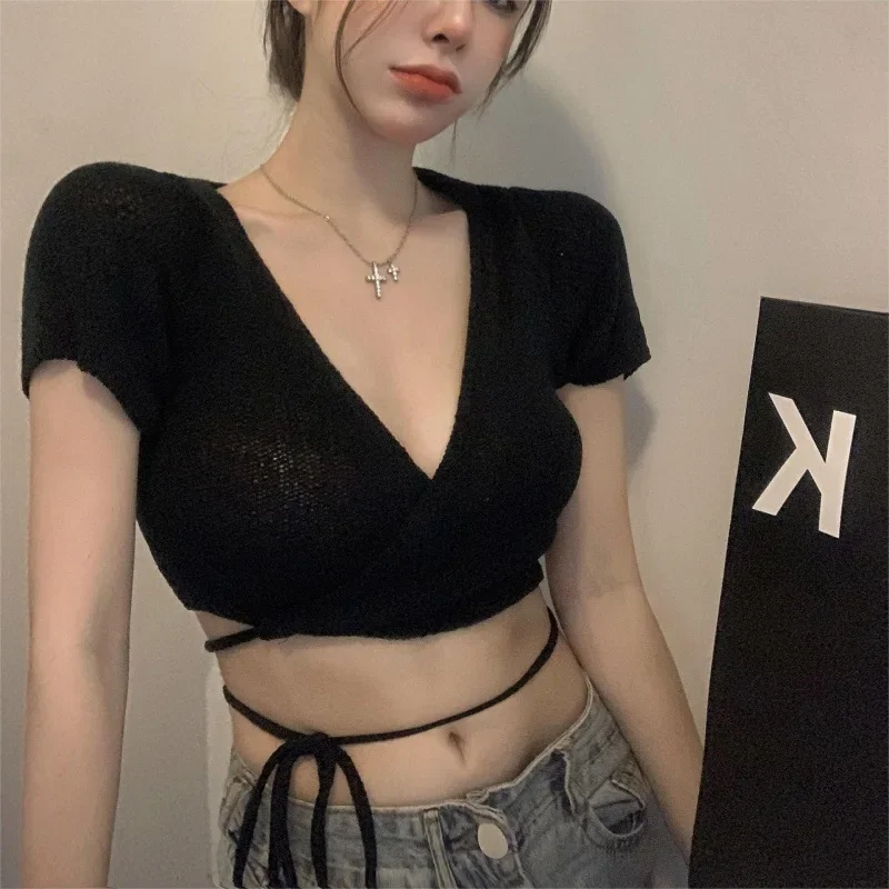 2024 Autumn New Style Pure Desire Aesthetic Cropped Slim Fit Tank Top Women's Solid Color Knitwear V-Neck Short Sleeves