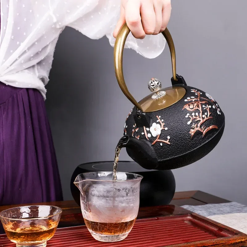 

Japanese High quality Cast Iron Teapot Induction Cooker Kettle With Strainer Tea Pot Oolong Tea Coffee Maker Office Tea set 1.2L