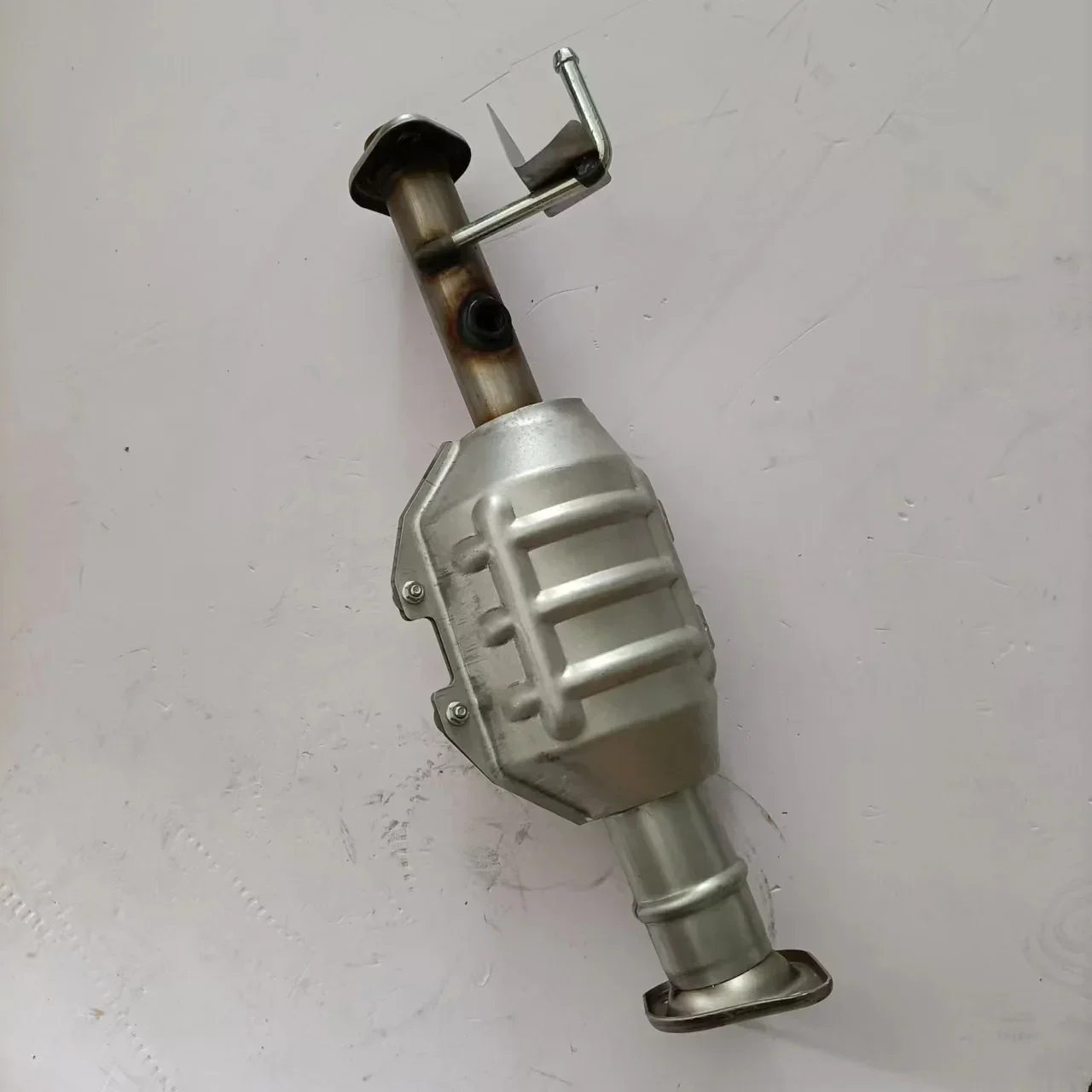 2025Auto Spare Parts Three-Way Catalytic Converter suitable for Changan Star M201
