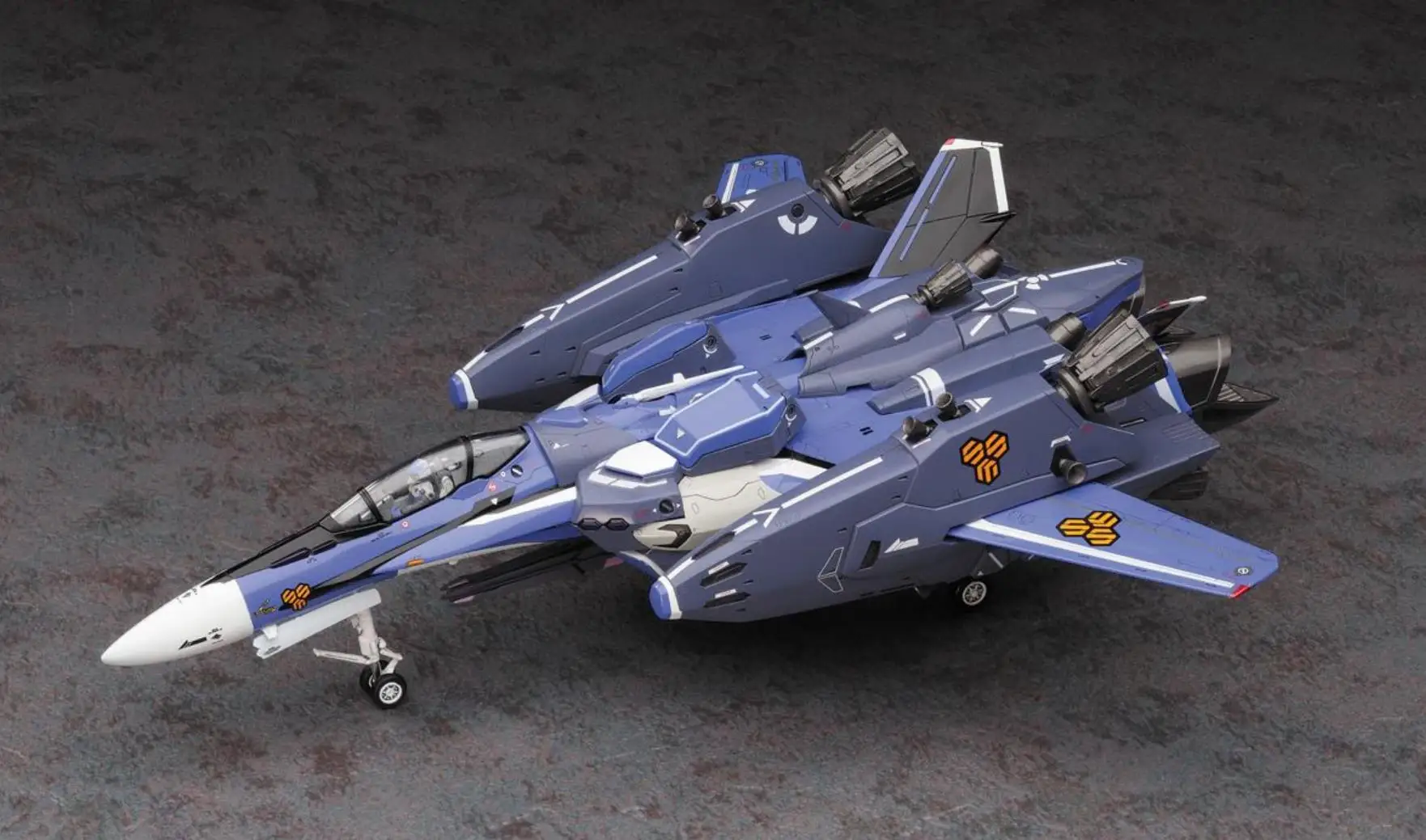 Hasegawa 65831 1/72  	VF-25G Super Messiah `Macross Frontier` Model Kit