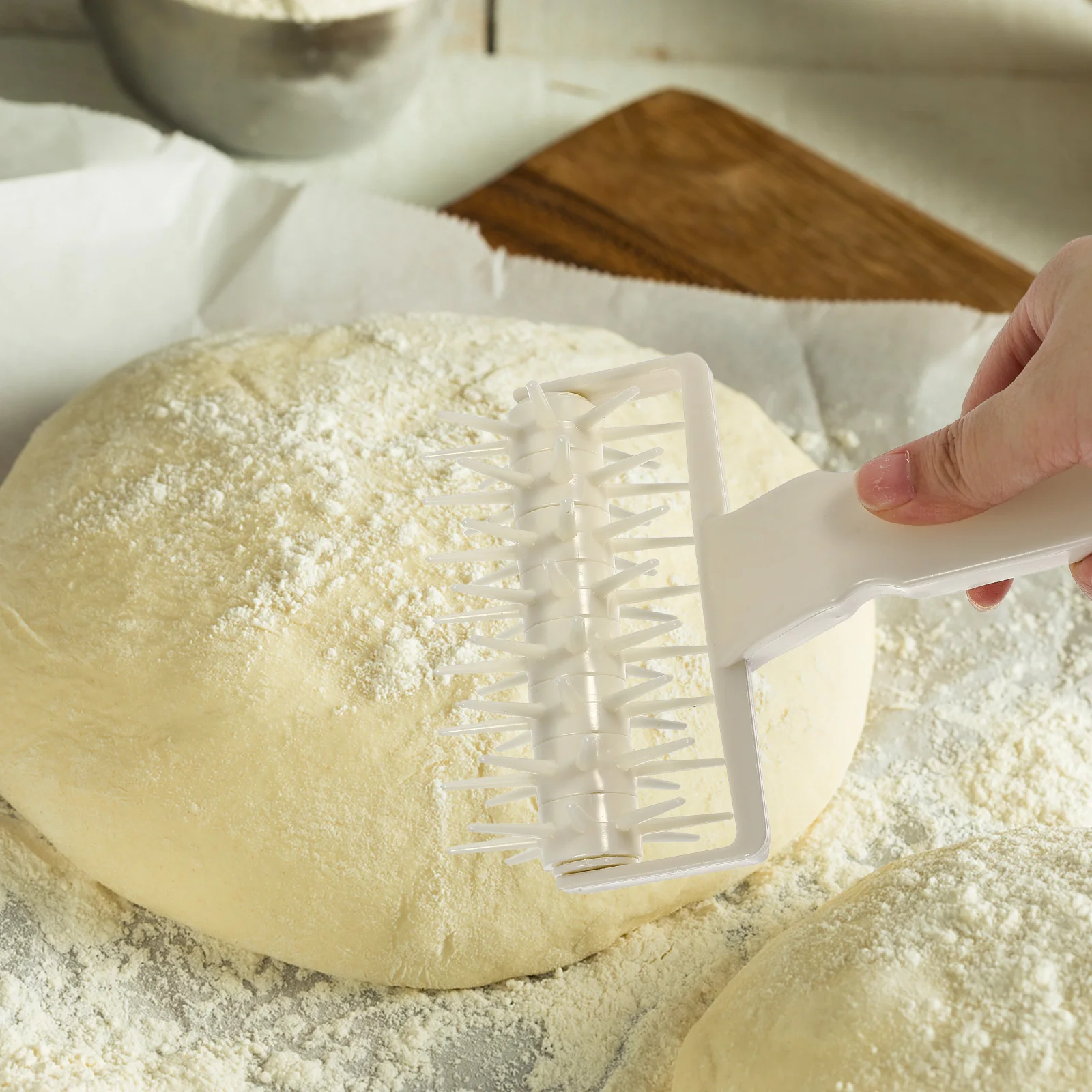 

Pizza Docker PP Material Food Grade Roller Wide Uniform Perforation Prevent Bubbles Pizza Dough Roller Docker Pin
