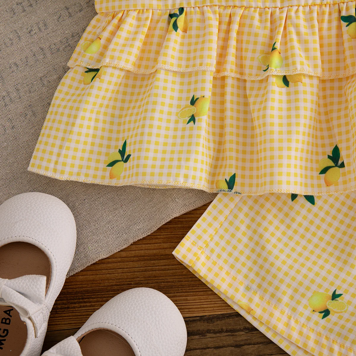 Gelb kariertes Zitronen-Set für Kleinkinder, 2-teilig, Hosenträger-Top und Shorts mit elastischem Bund, süßes Sommer-Set für Mädchen, Strand und Reisen – Detail 9