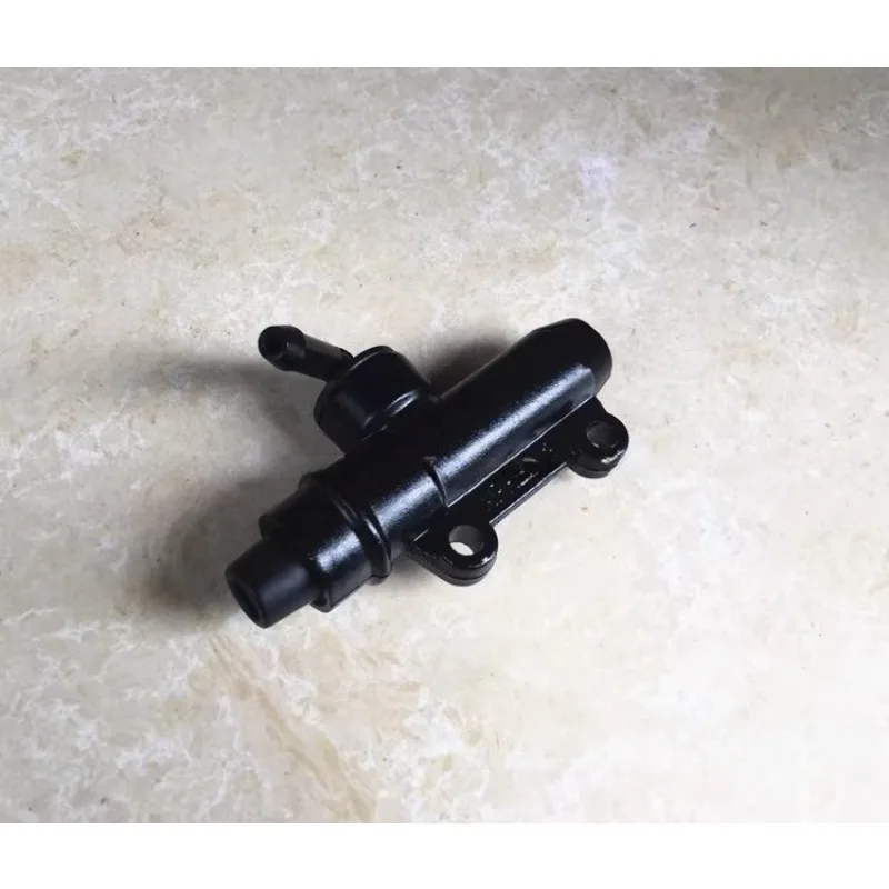 For KEEWAY K Light 125 202 KLight 125 202 Motorcycle Rear Brake Up Pump Rear Foot Pump Liquid Brake Back Baffle Accessories
