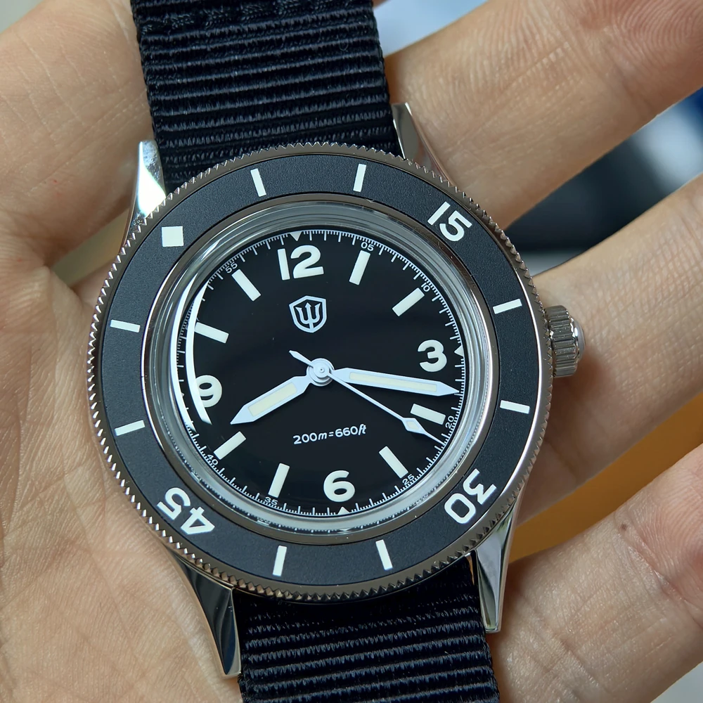 

Часы Watchdives WD50Q 50-Fathoms VH31 для дайвинга с кварцевым механизмом, секундной стрелкой, сапфировым стеклом, из нержавеющей стали, водонепроницаемые до 200 м.