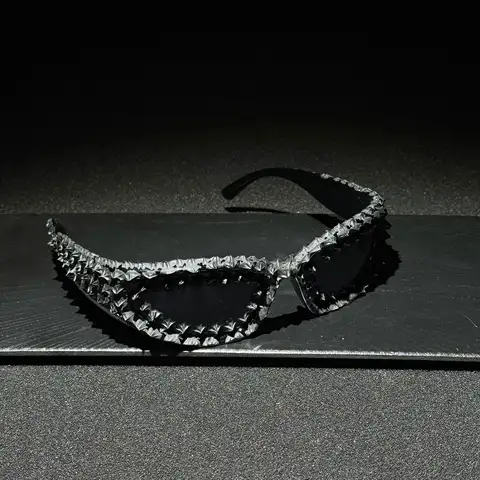 1Pcs 독 물방울 유체 공 유물 Y2K 독특한 스타일링 파티 필수 수제 무작위 효과 파티 장식 안경