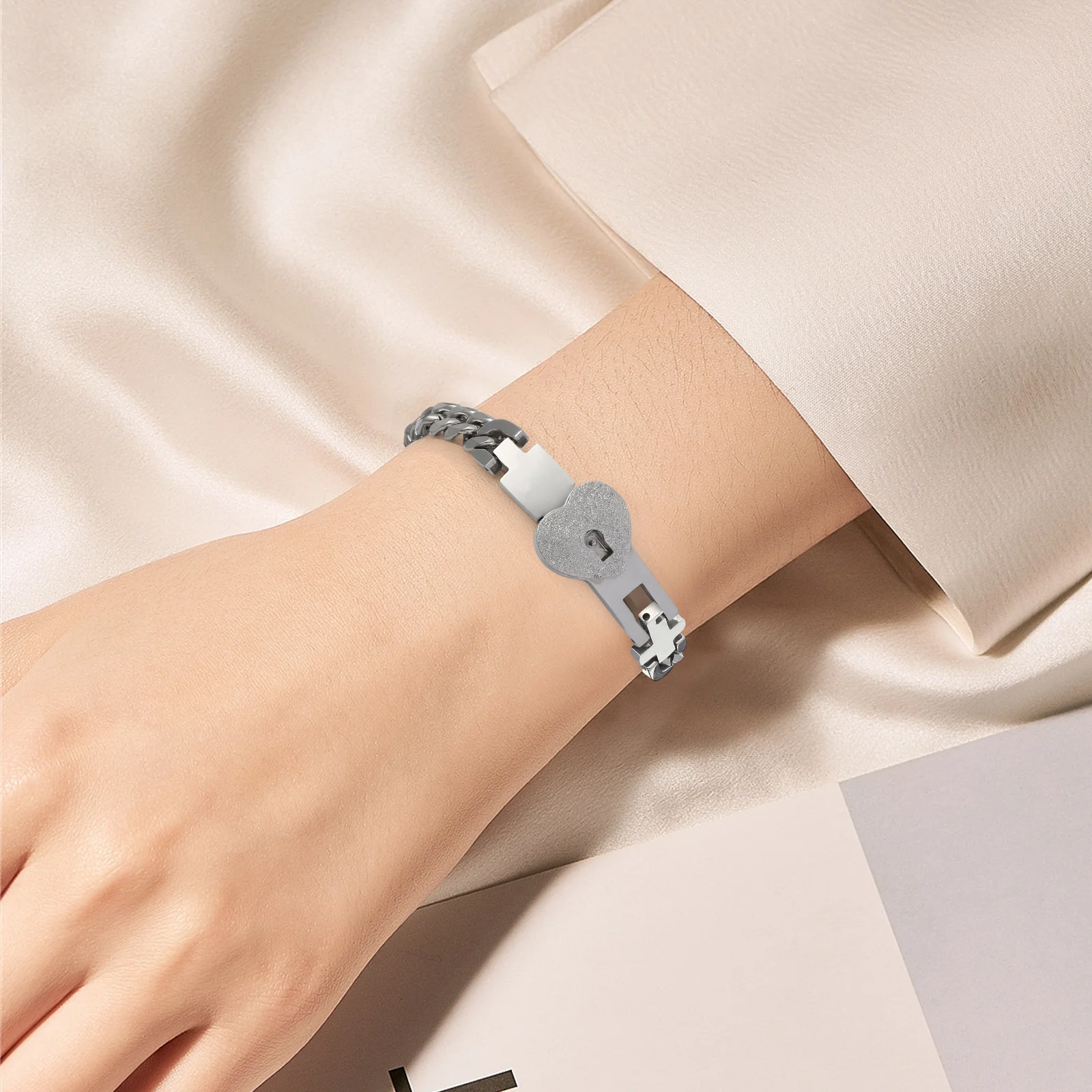 

1Pair Couple Concentric Bracelet Sturdy Stainless Steel Wear Resistant Chic Creative Gift for Party Daily Travel Unisex Bangle