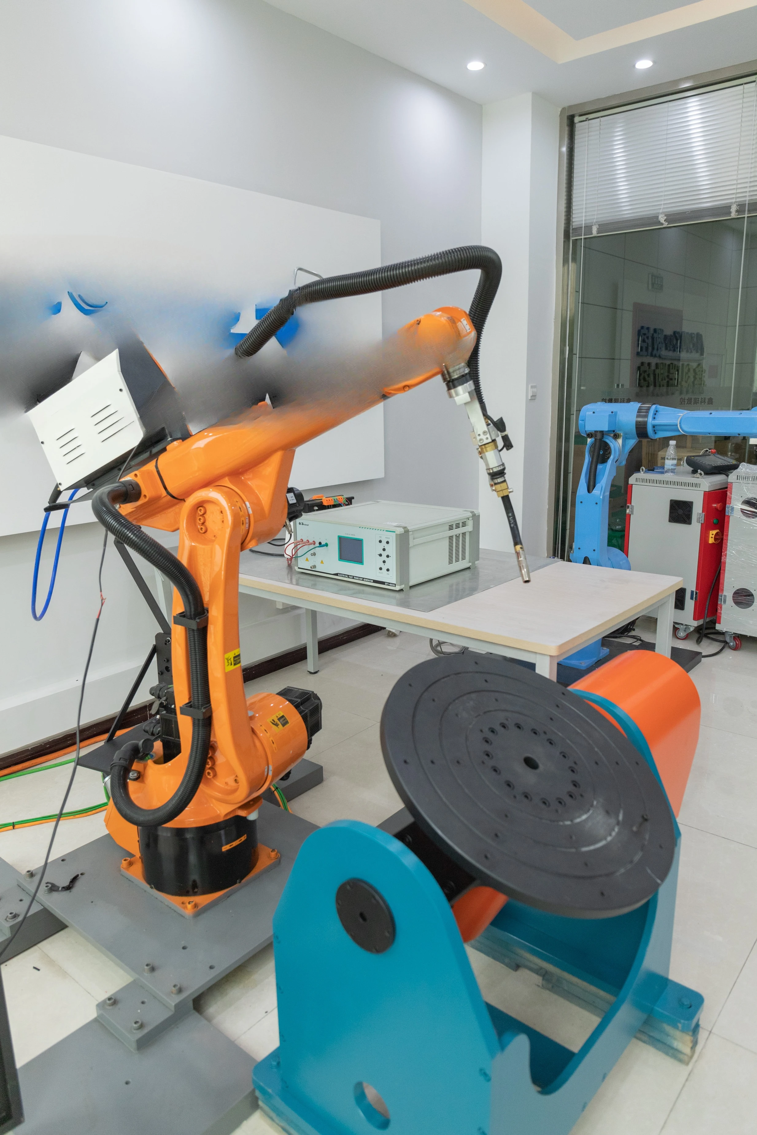 ذراع صناعي NUCK مع مجموعة تحكم 6 محاور لروبوتات التحكم العددي