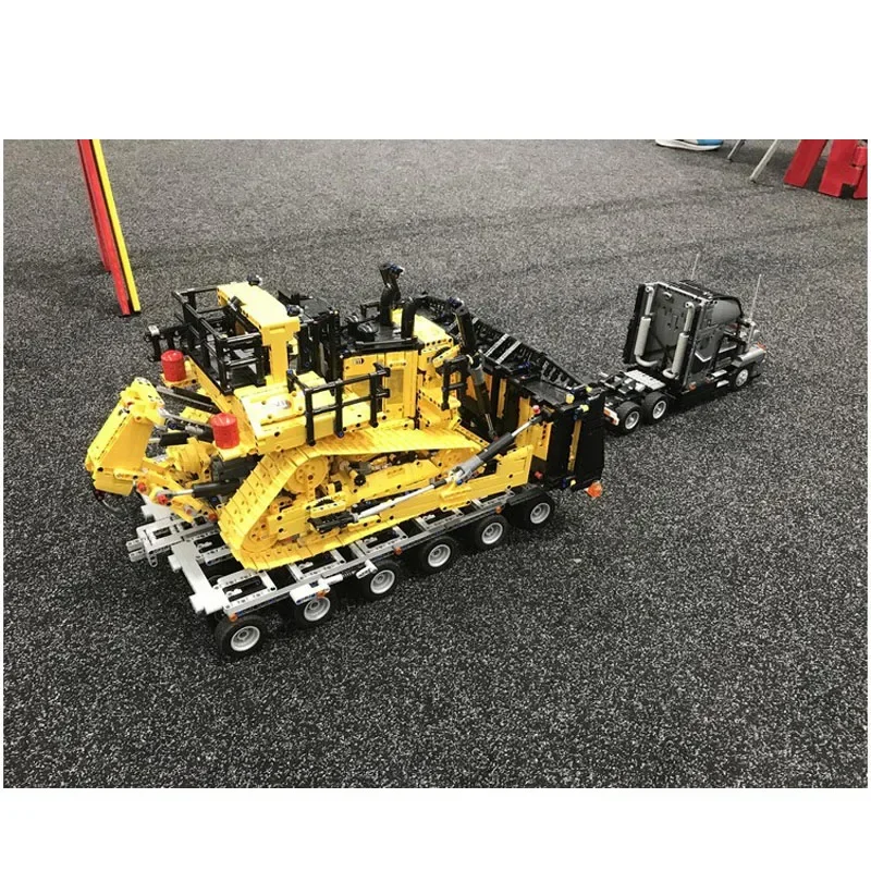 MOC- 158608   Carga pesada plataforma de transporte reboque bloco de construção modelo 1336 peças meninos e crianças natal bloco de construção brinquedo presente