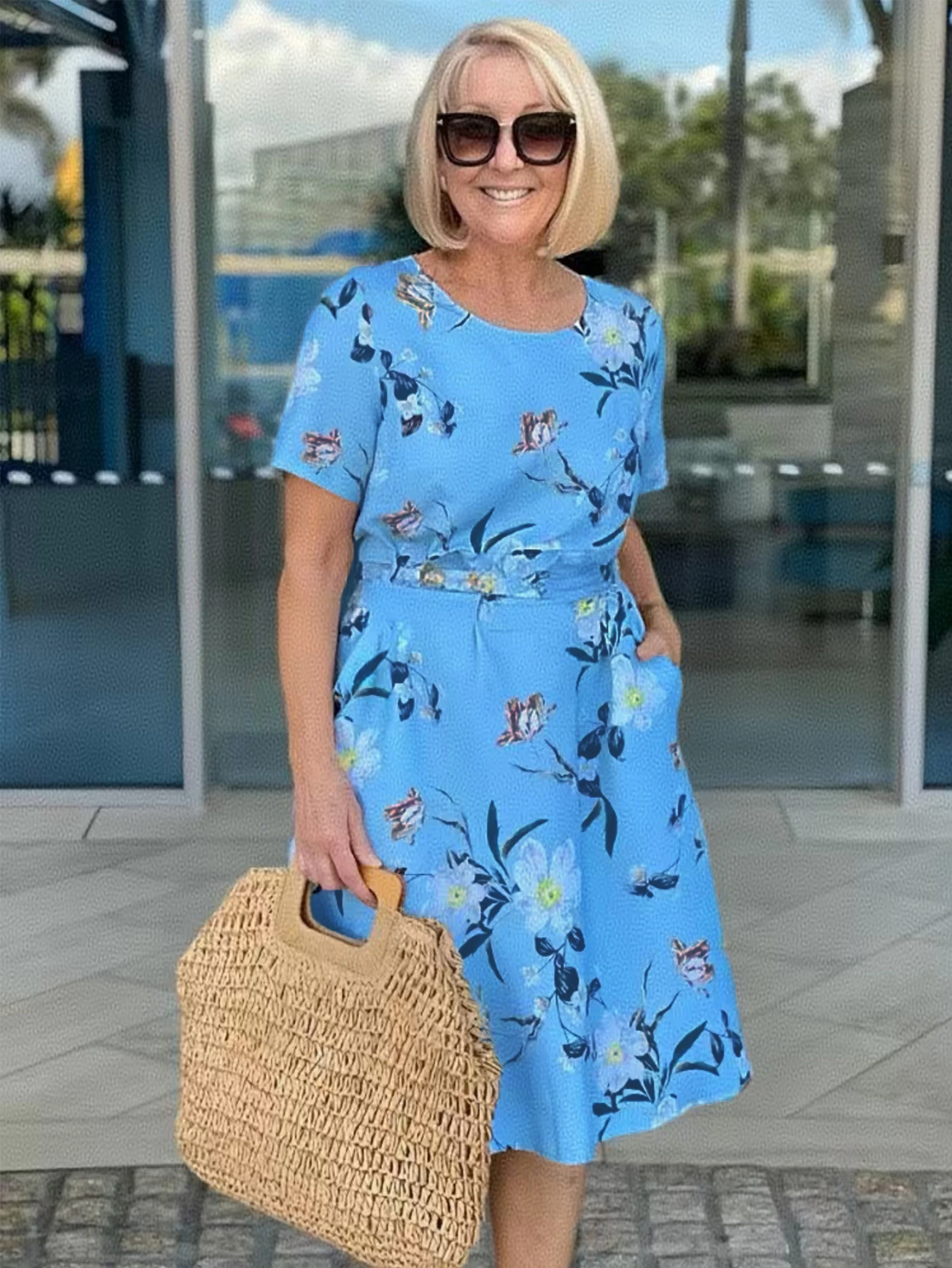 

Женское элегантное модное удобное платье с принтом